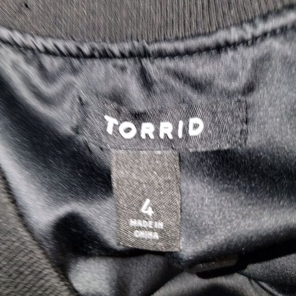 TORRID Black Velour Velvet Floral Embroidered Beaded Bomber Jacket 4/4x - Picture 6 of 8